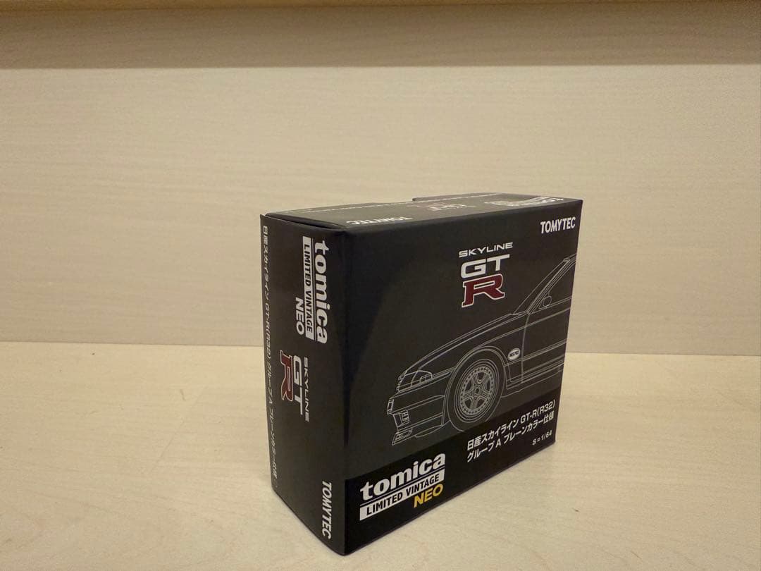 トミカ SKYLINE GT-R (R32) グレー 限定版