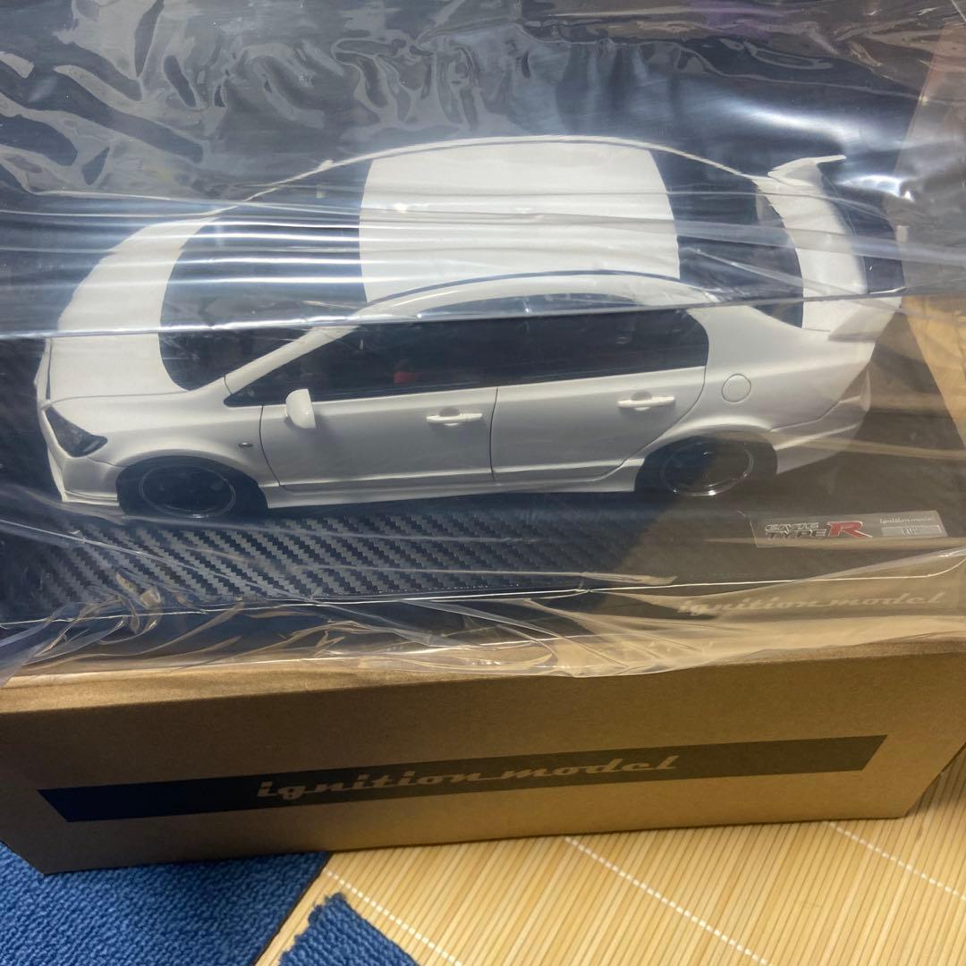 イグニッションモデル　HONDA シビックタイプＲ　FD2 ホワイト1/18