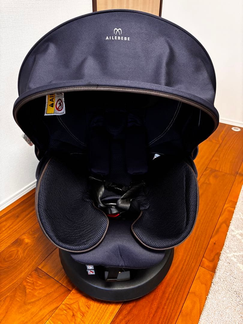 カーメイト　エールベベ　クルット4iグランス　チャイルドシート