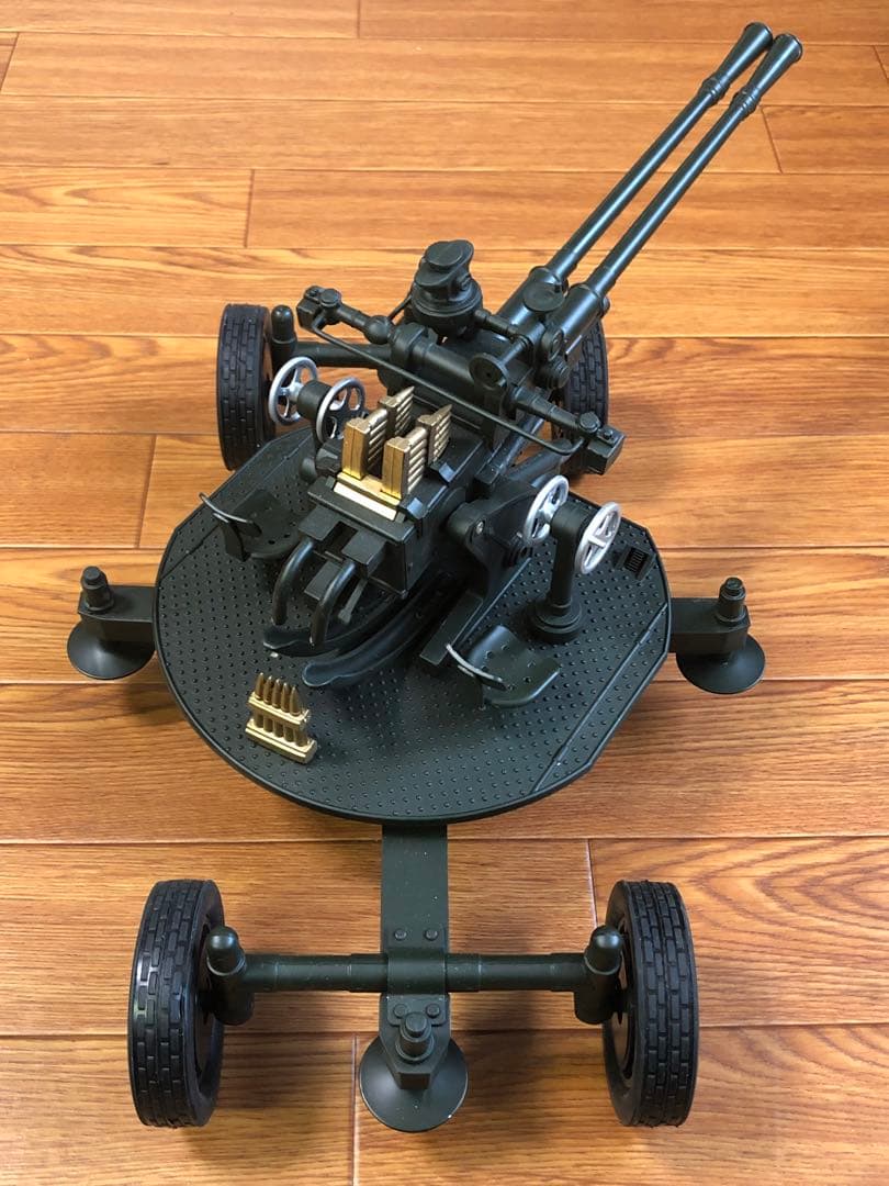 VOLCANO製　対空砲車両　ベース•砲金属製