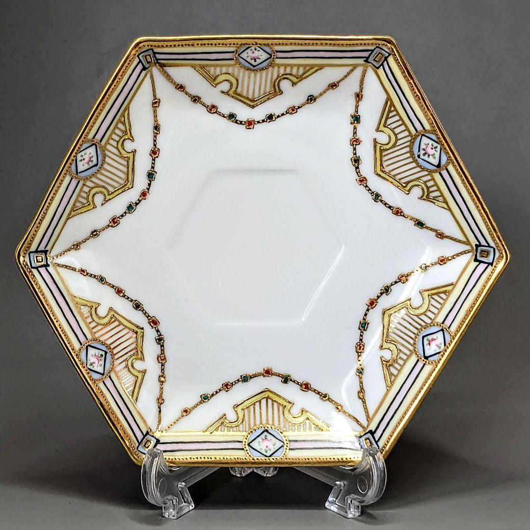 オールドノリタケ・金盛上陽刻薔薇柄 ガーランド装飾 ヘキサゴン