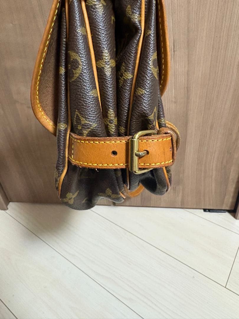 ルイヴィトン ショルダーバッグ ソミュール