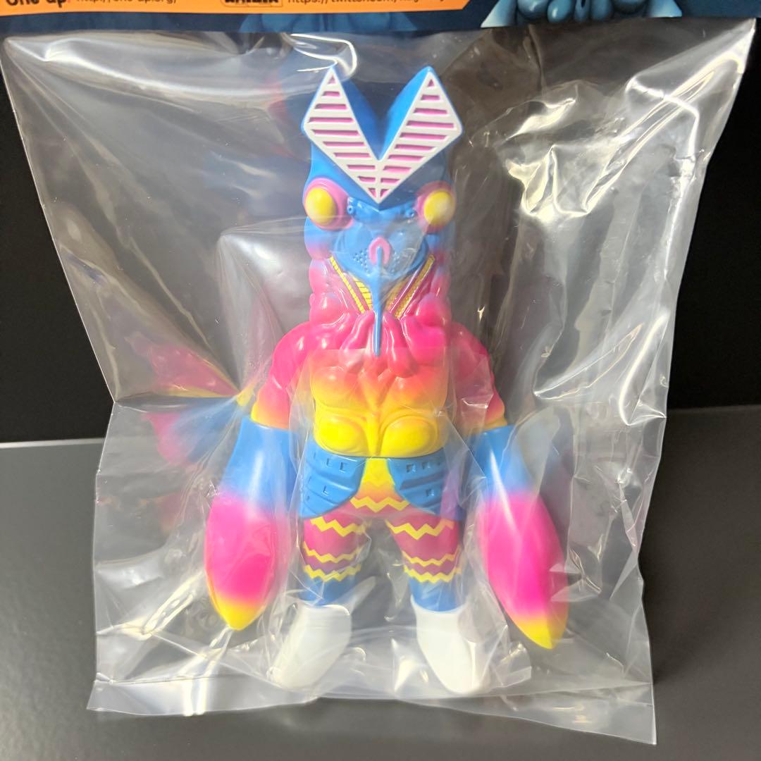 KAIJIN x One up. バルタン星人 ゲーミング ソフビ