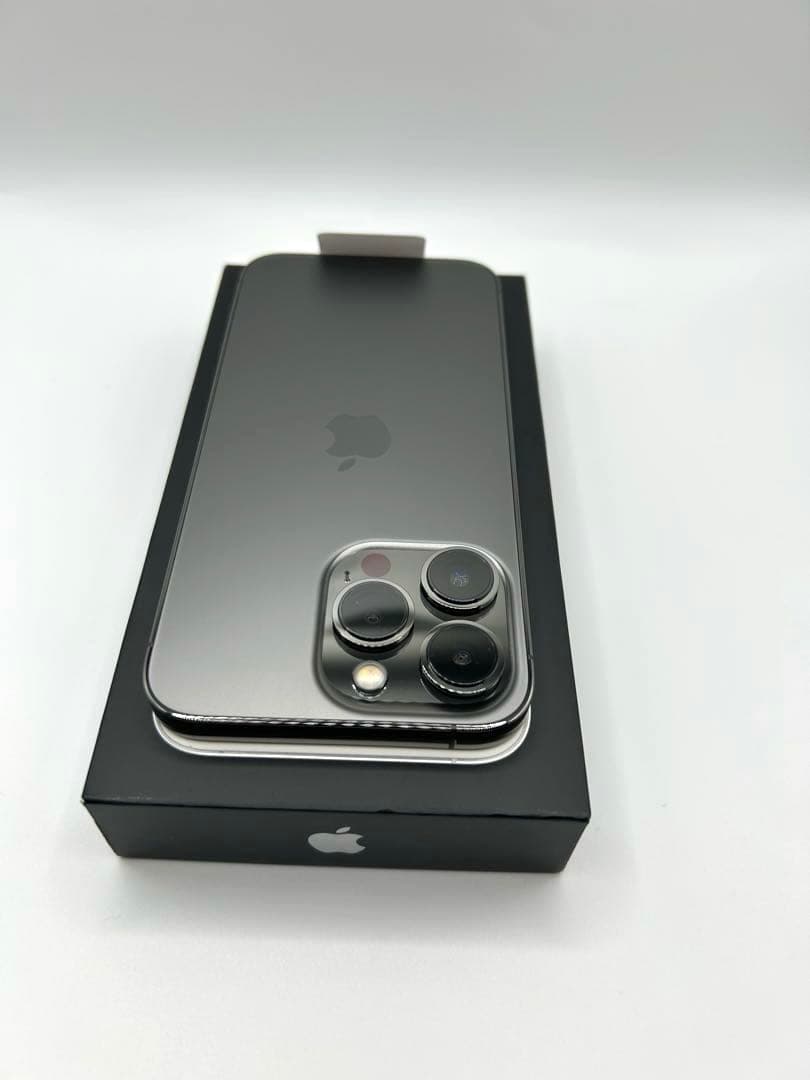 新品未使用】iPhone 13 Pro 256GB グラファイト