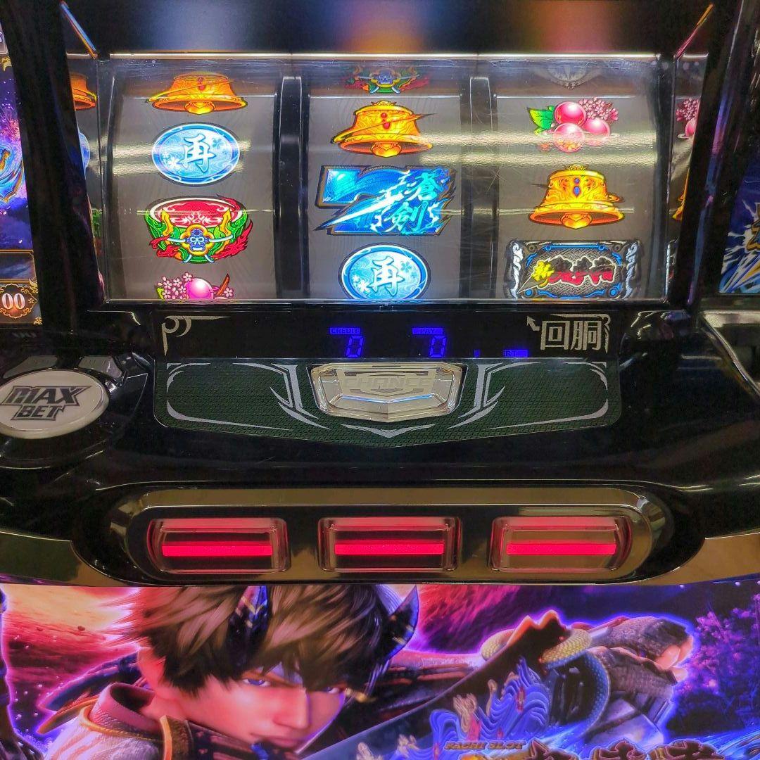 パチスロ実機 新鬼武者2 コイン不要機付 送料無料