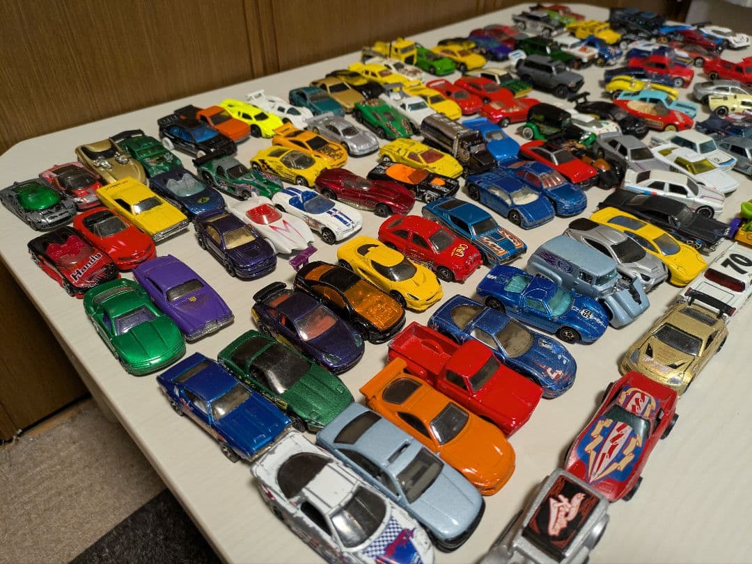 H*B様 ホットウィール 1/64 フェラーリ ポルシェ 大量ミニカー 120台