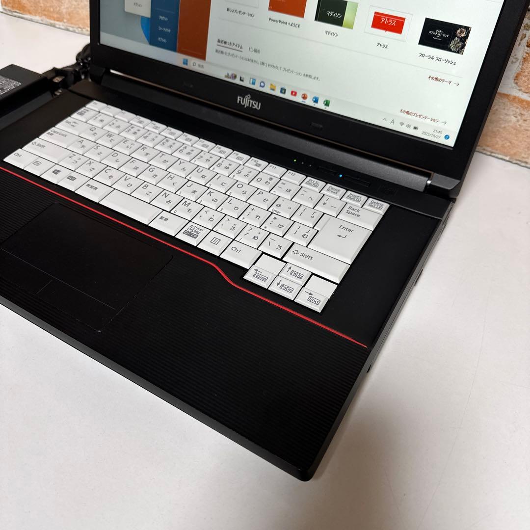 富士通ノート PC i5 メモリ8GB Windows11 オフィス2024年