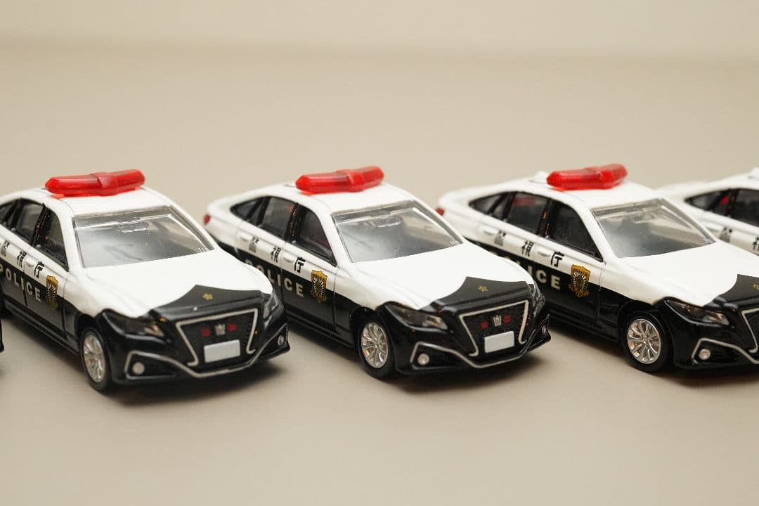 トミカプレミアム10 クラウンパトロールカー LEDカスタム 6台セット