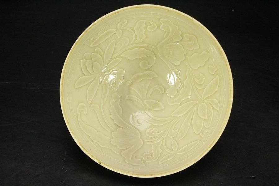 中国美術 白磁 花紋 碗(HA518)