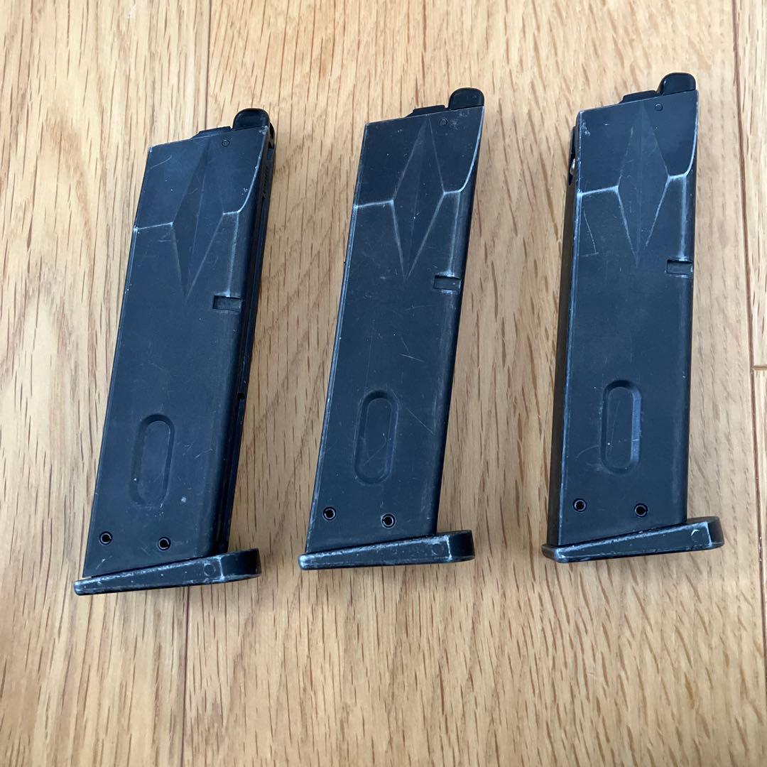 M9A1 ガスブローバックガスガン（マガジン3つ付き）