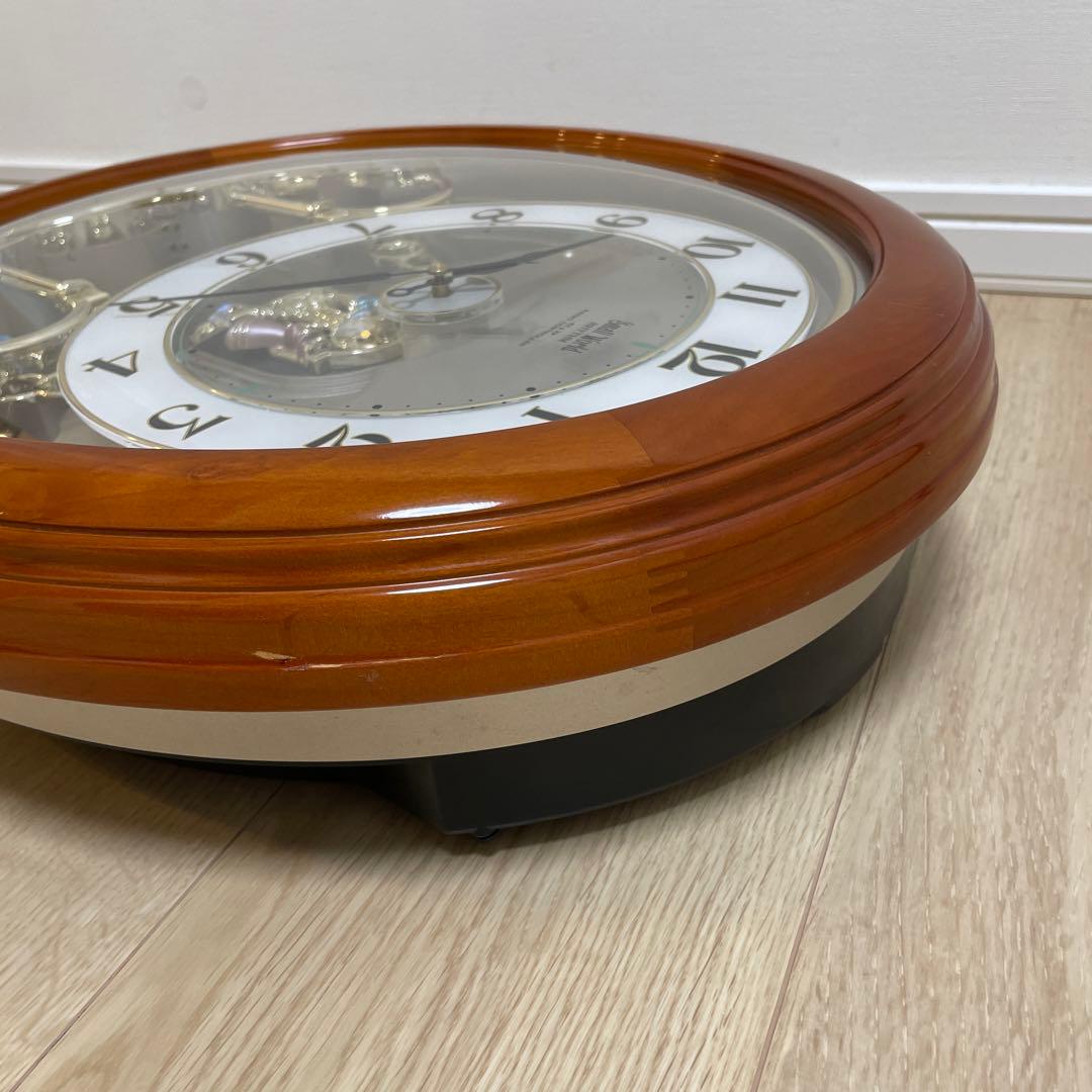 RHYTHMのスモールワールドからくり時計