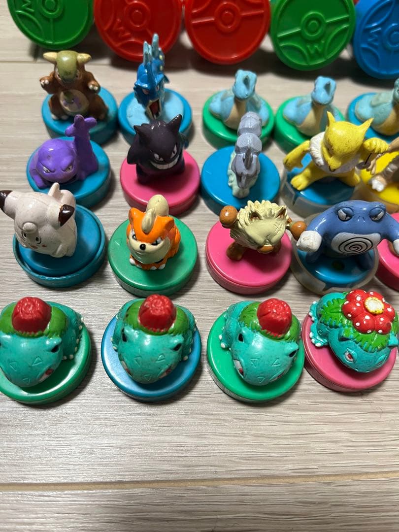 ポケモンフィギュア　ポケモンスタンプ　64個　まとめ売り