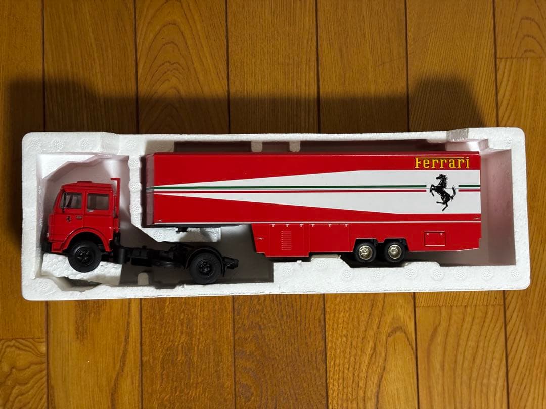 ミニカー FIAT 170 TRANSPORTO