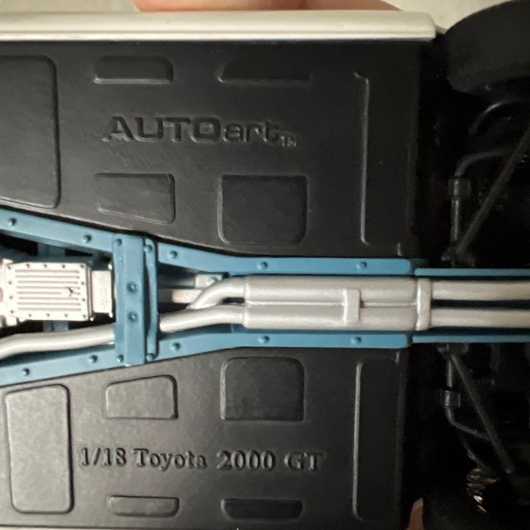 オートアート　1/18TOYOTA 2000GT カブリオレモデル　ミニカー