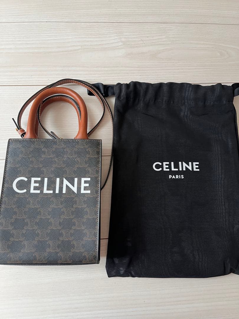CELINE トリオンフ キャンバス ミニ カバ ヴァーティカル　1/14発送
