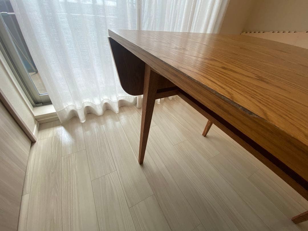 Unico バタフライテーブル