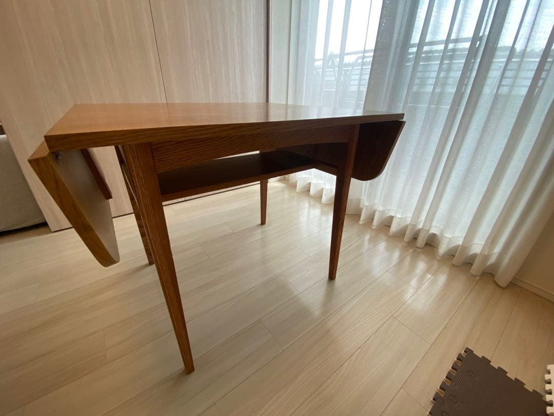 Unico バタフライテーブル