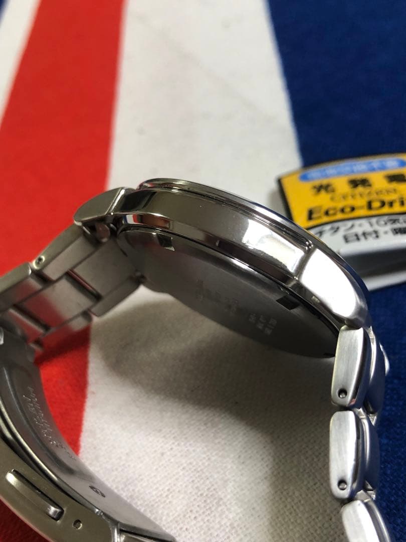 新品！シチズン　エコドライブ　チタン　デイデイト