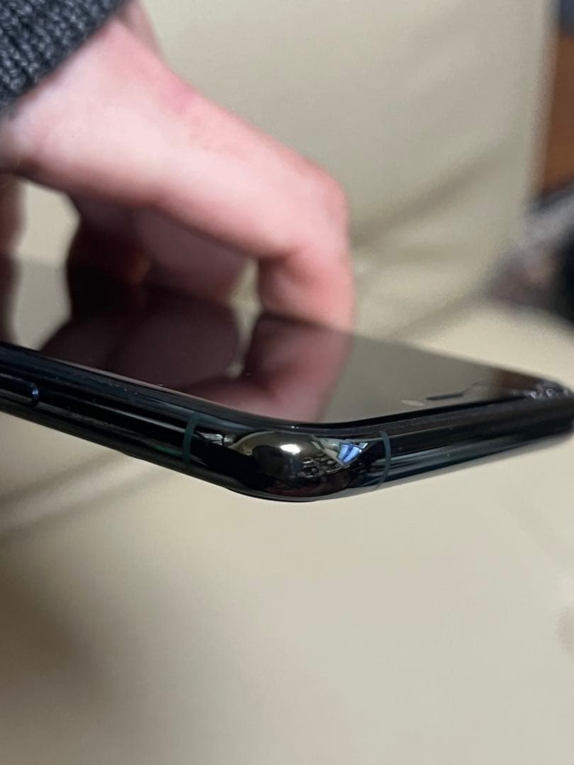 iphone11pro 256gb バッテリー81% SIMフリー 画面割れ有 - メルカリ