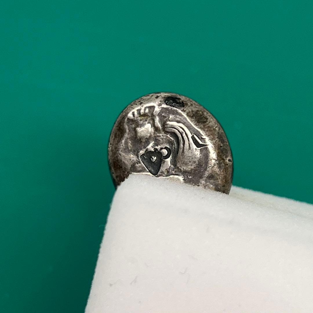 慶長豆板銀（一部大黒）約8.57g No.2133 - メルカリ