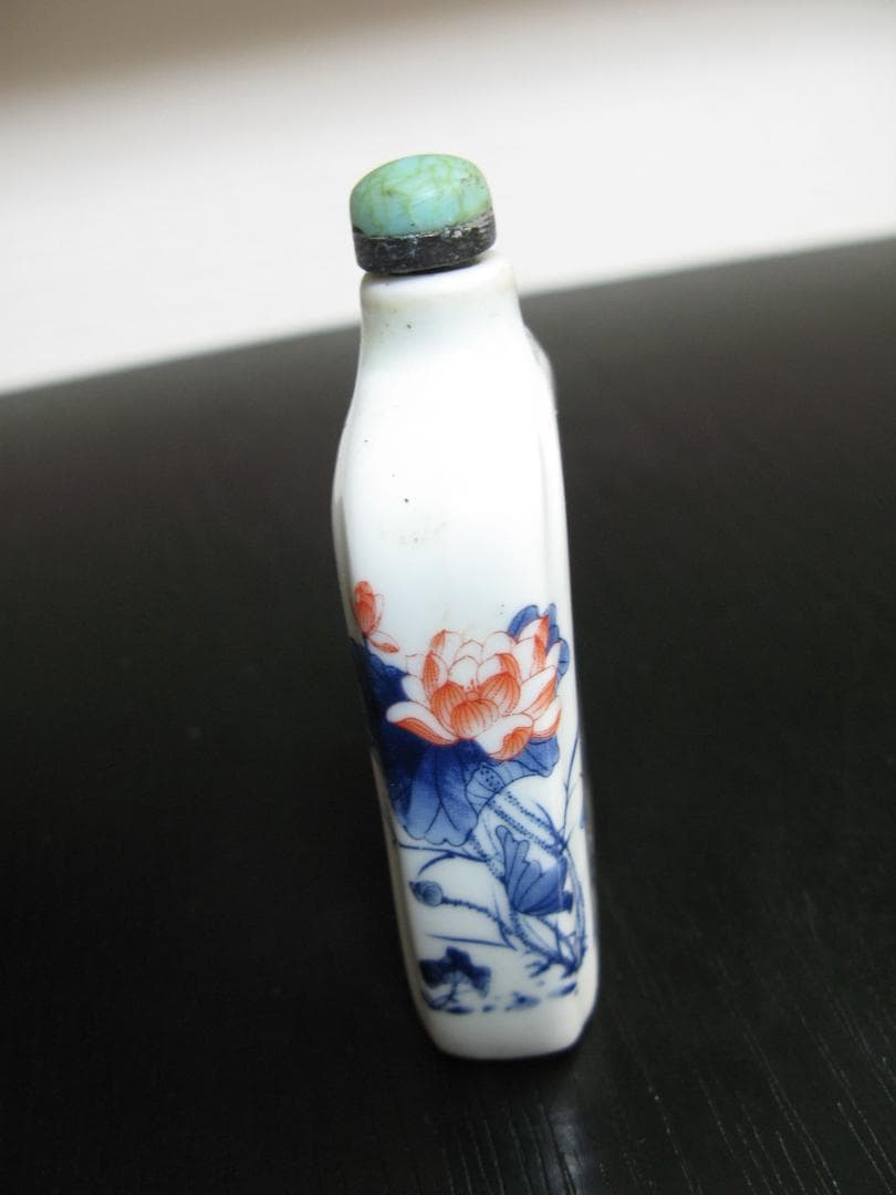 青花鼻煙壺 乾隆年制 　ビエンコ　アンティーク　香水　中国美術　清朝