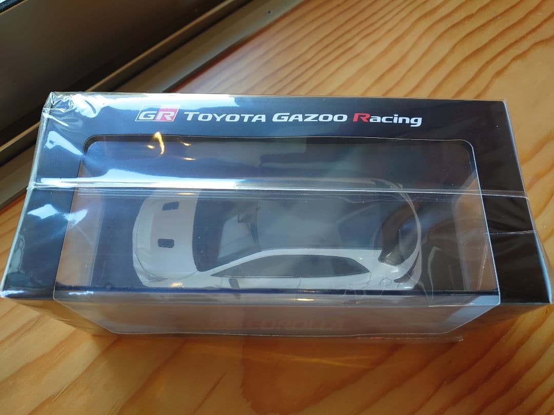 【2台セット】GRカローラ　エモーショナルレッド／プラチナホワイト