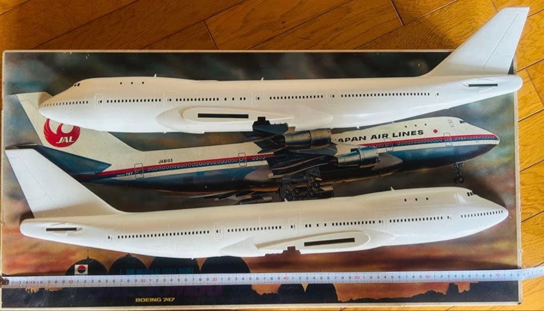 JAL Boeing 747 1/100 スケールモデル