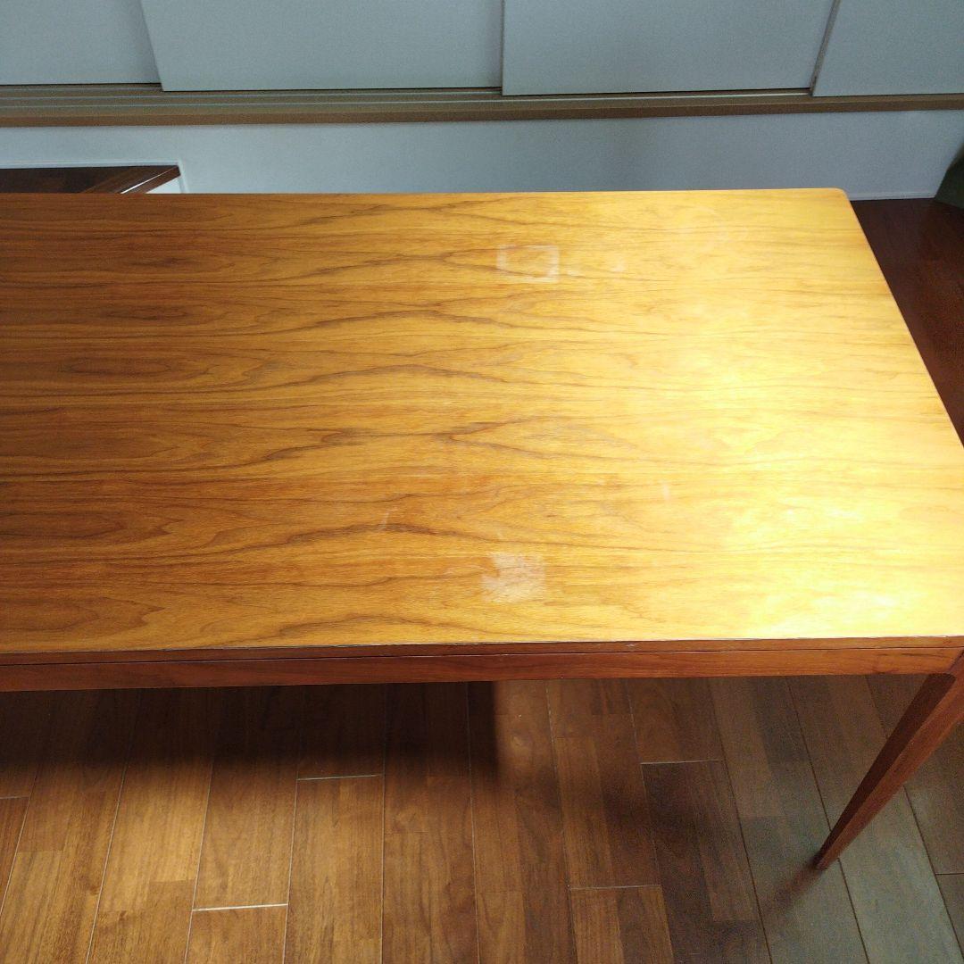 ダイニングテーブル　フランフラン