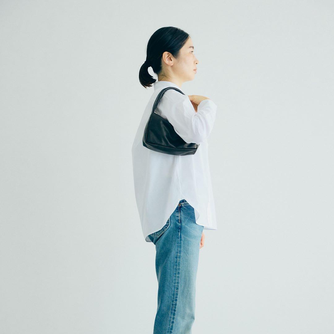 KEESE 黒 レザーショルダーバッグ ジップ Sサイズ ユニセックス