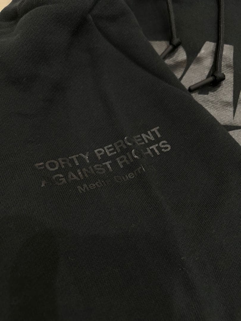 【新品】NIKE ナイキ ブラック パーカー スウェットパーカー 黒　XL