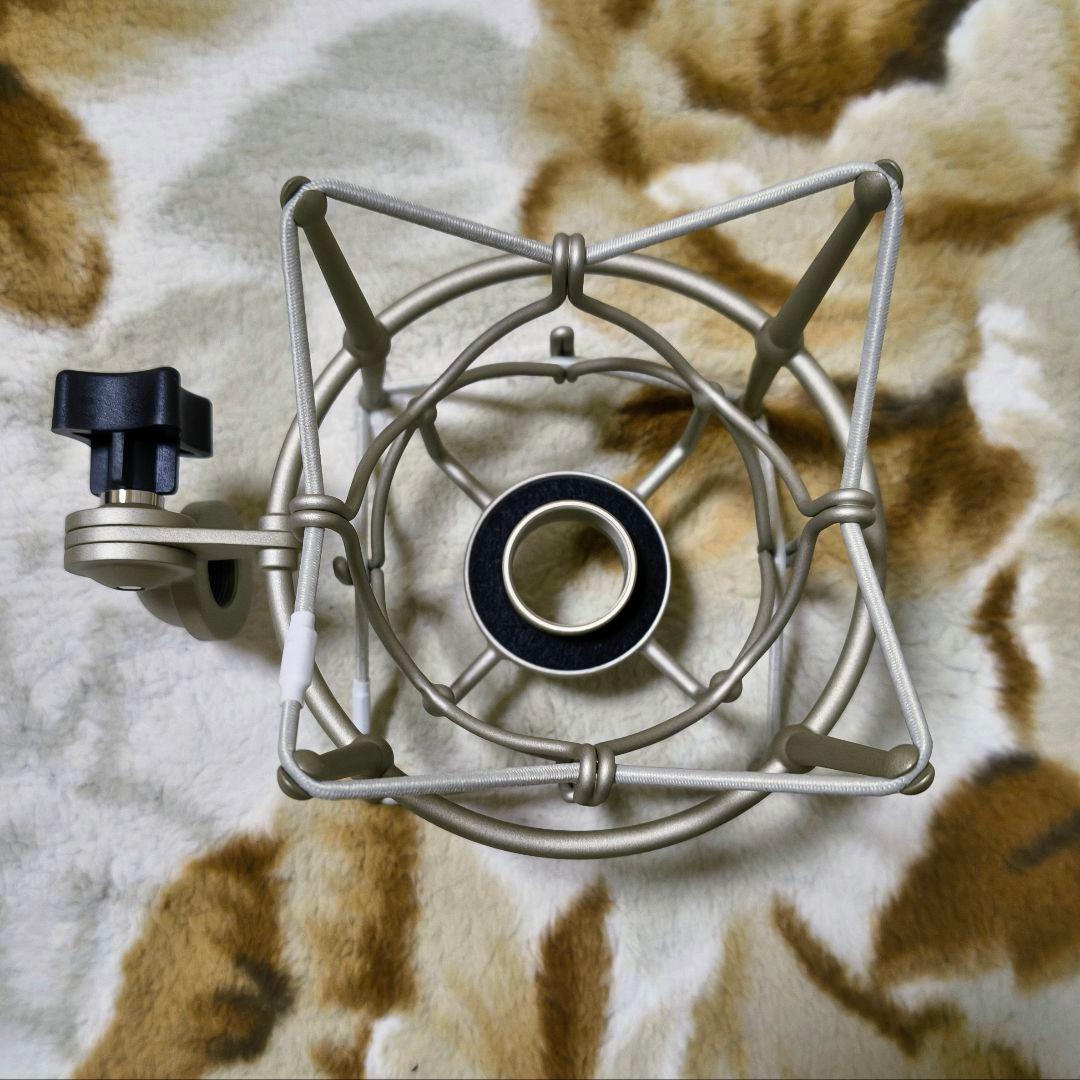 まゆか コンデンサーマイク Neumann U87ai プレミアムクローン