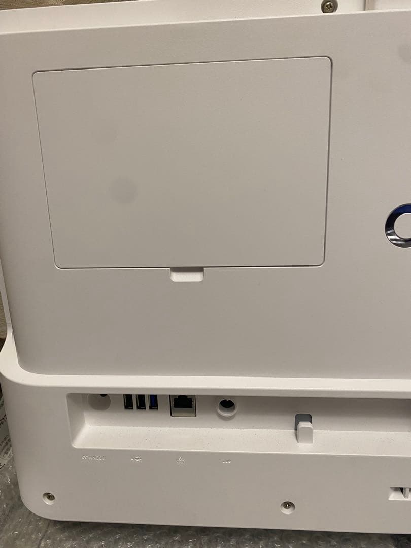 ESPRIMO FH80/E1 i7-8565 8GB 512GB SSD