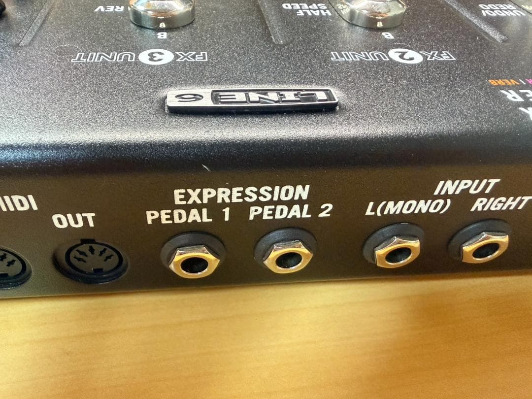 Line 6 / M9 Stompbox Modeler ギターエフェクター