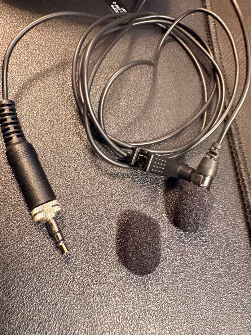 ZOOM F2-BT ラベリアマイク付 32bitフロート録音