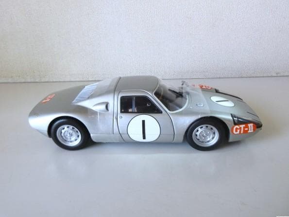 値下 MINICHAMPS 1/18 ポルシェ 904 カレラ GTS 日本GP