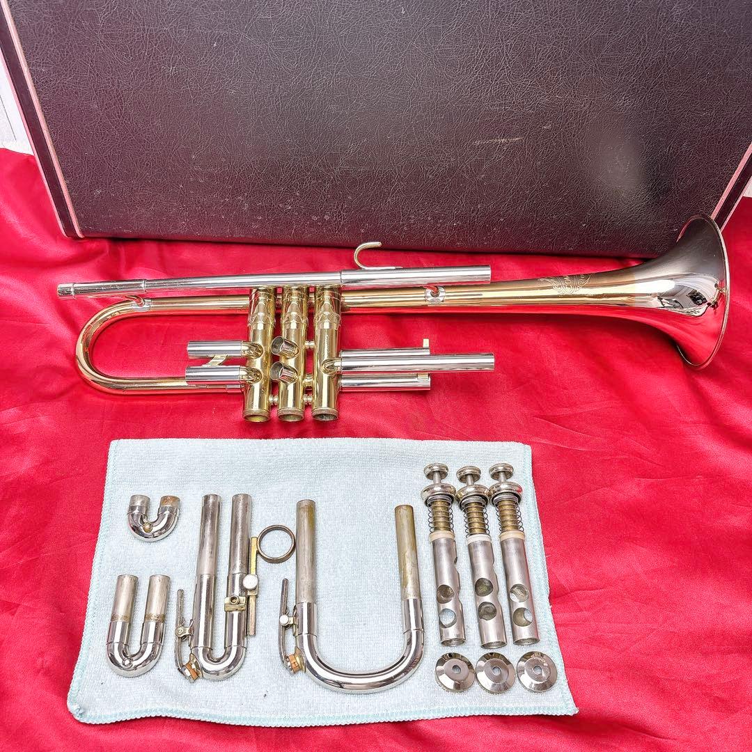 HOLTON ホルトン COLLEGIATE トランペット マウスピース付き