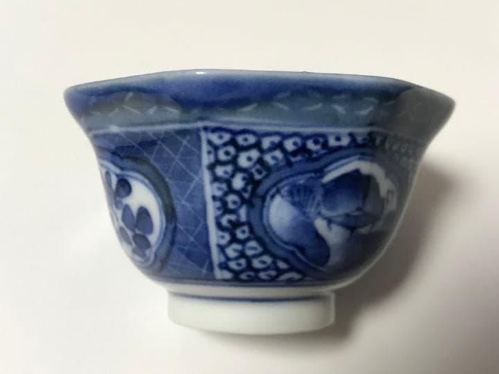 古伊万里　江戸時代中期〜後期　八角盃　兎紋様