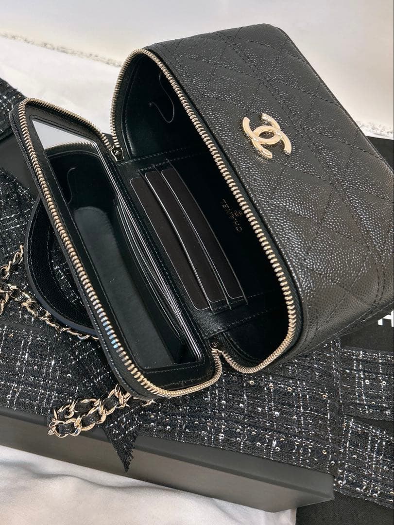 CHANELバッグ　極美品