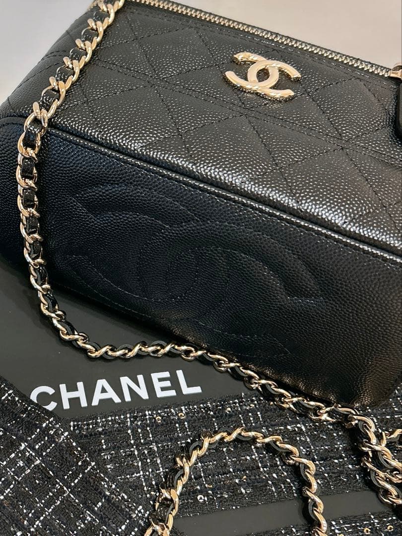 CHANELバッグ　極美品