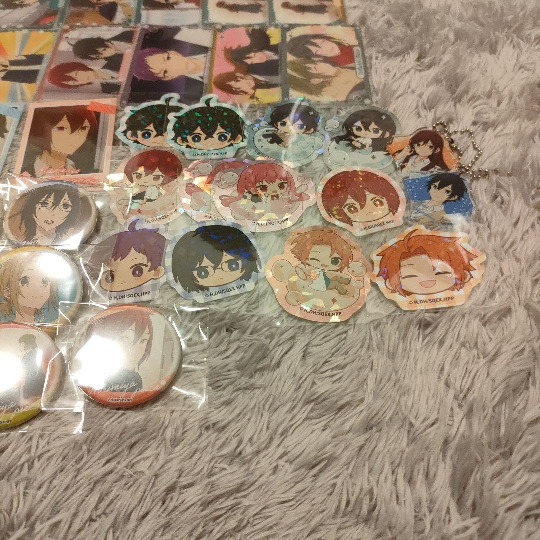 ホリミヤ メタリックカード カード シール アクキー 缶バッチ