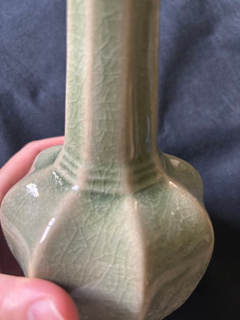 中国古美術品　青磁　八稜瓶　花瓶　龍泉窯　21cm