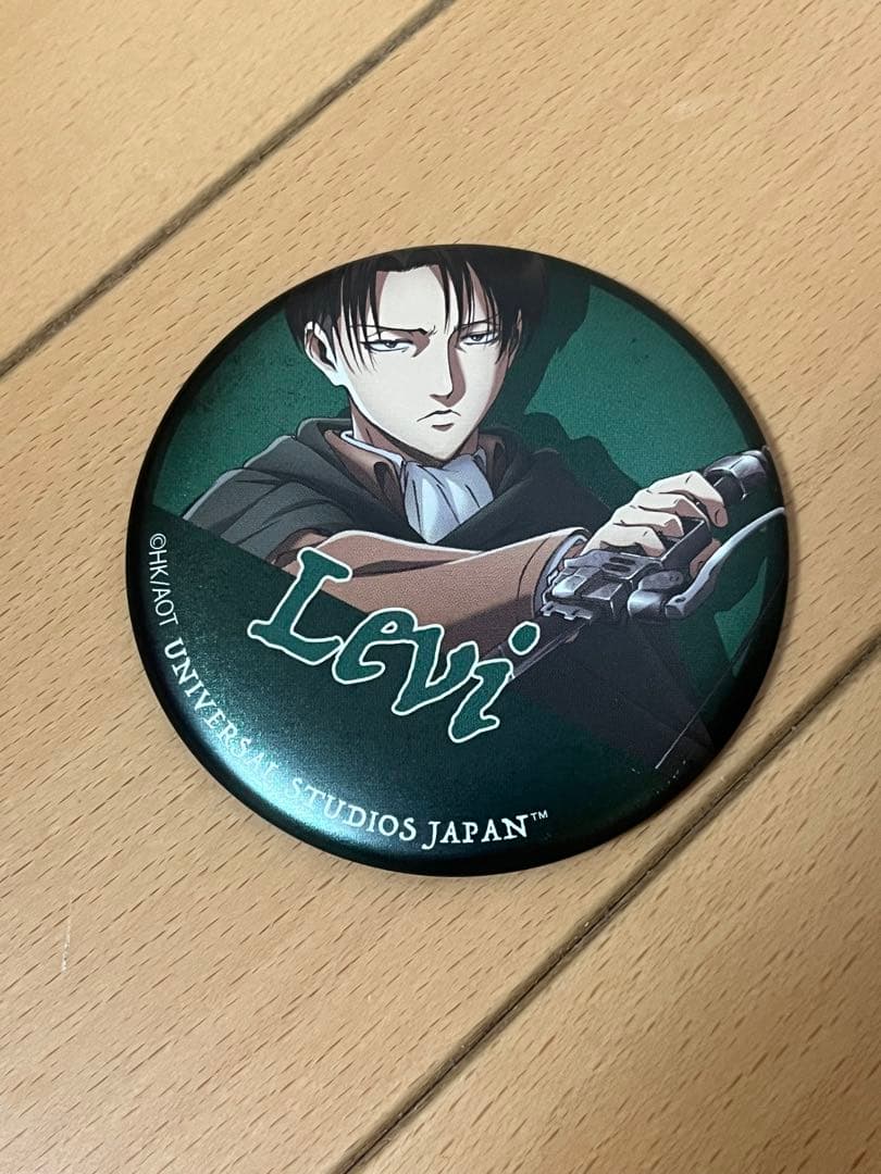 進撃の巨人 リヴァイ兵長缶バッジ - メルカリ