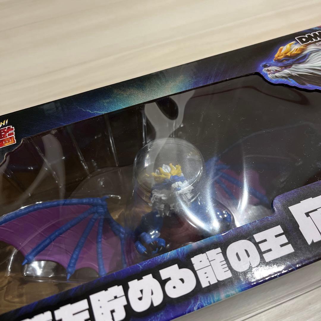 最強王図鑑 DMMくじ A賞 小銭を貯める龍の王 応龍貯金箱 - メルカリ