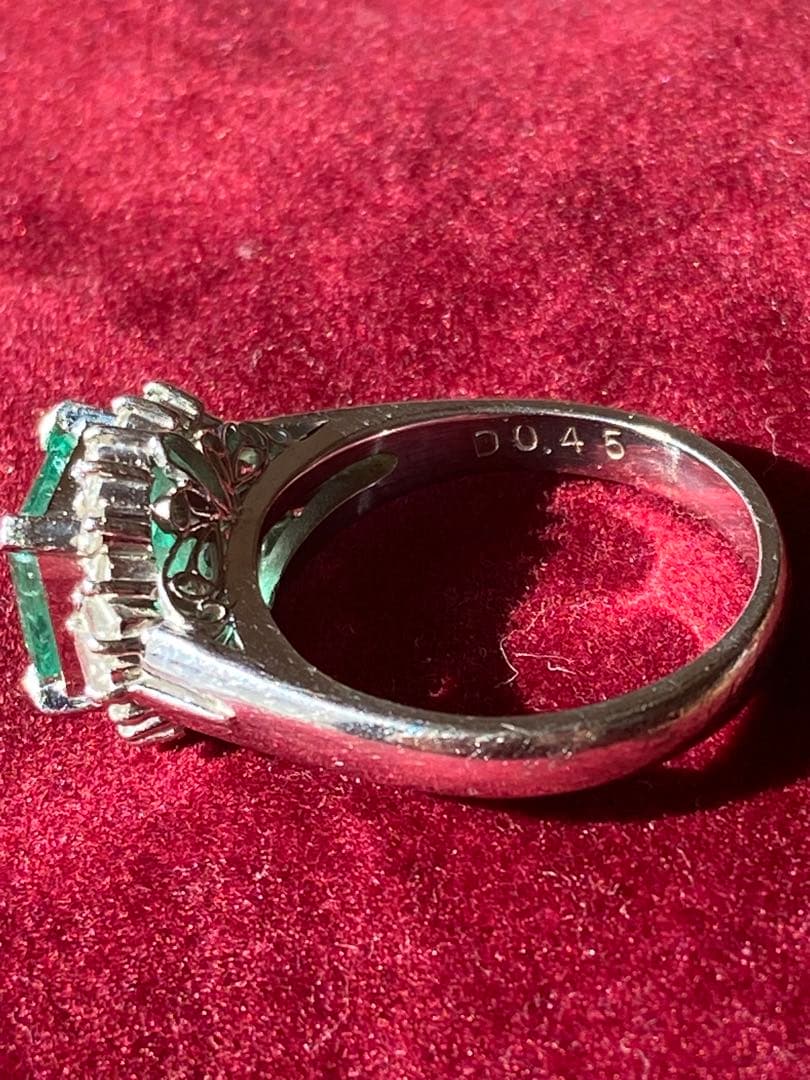 エメラルド1.82ct &ダイヤモンド 0.45ctリング