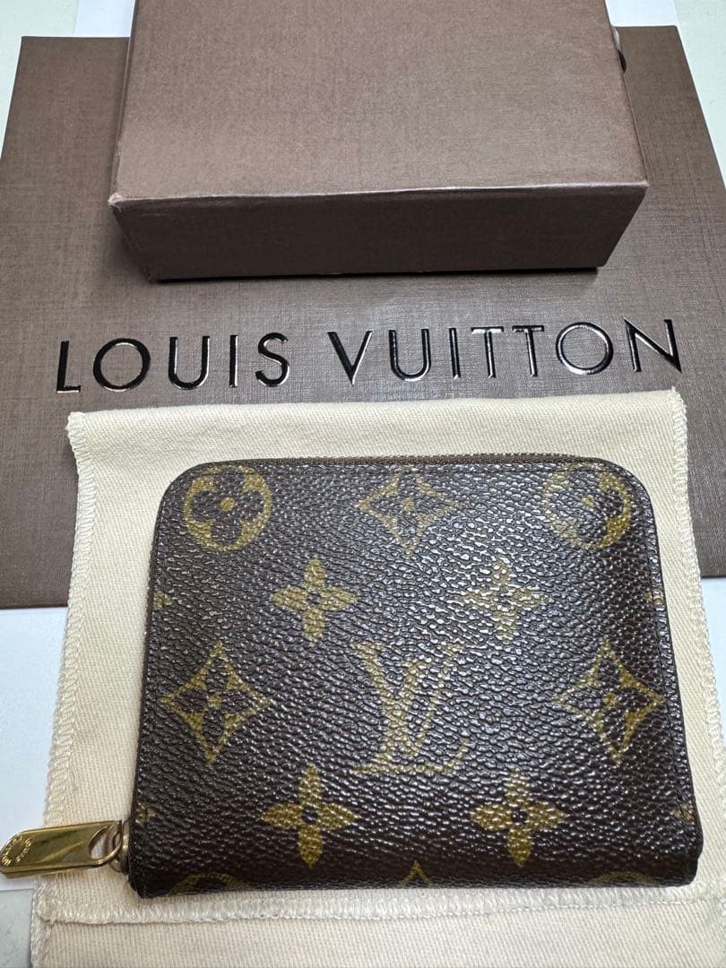 ルイヴィトン ジッピーパース モノグラム