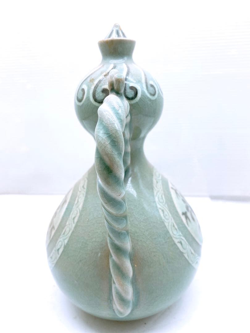 韓国人間国宝 ユへガン 柳海剛 高麗青磁 グリーン 水注 花柄 縄型 水差