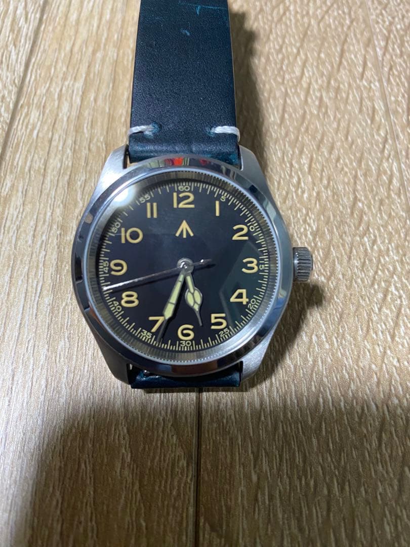 ブロードアローイギリス軍　アナログ腕時計 ステンレススチール 黒レザー