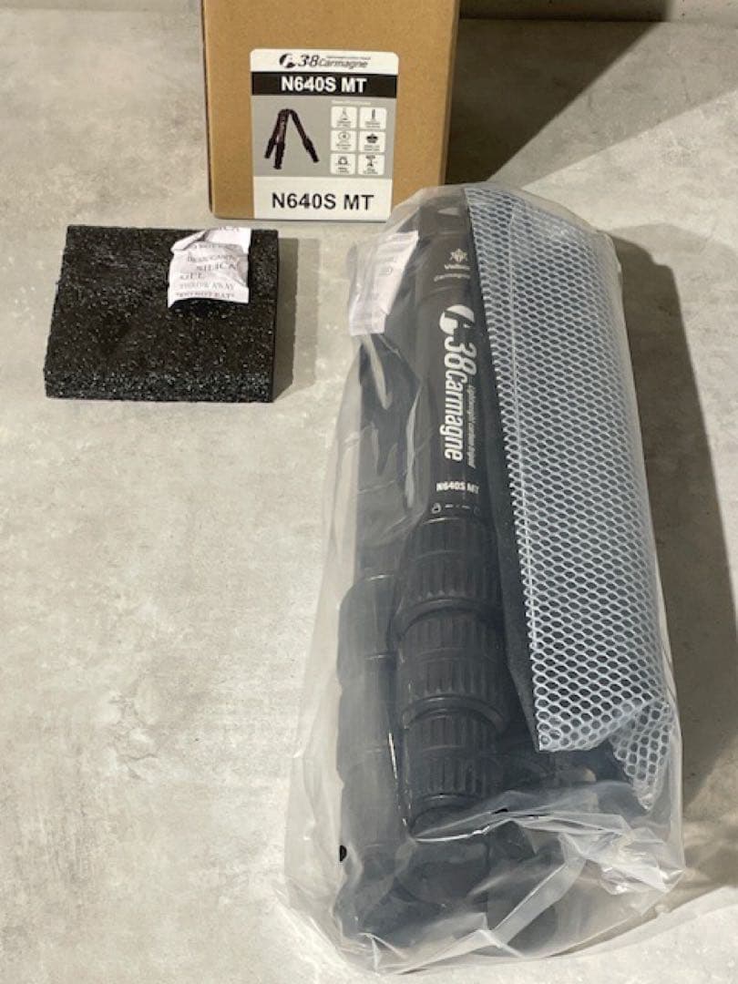 未使用□Velbonベルボン カーボン三脚38Carmagne N640S MT - メルカリ