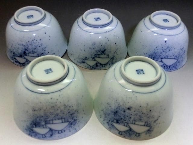 湯飲み■兎紋【和田一人造】 染付煎茶碗【野中春博】吹き墨 5客 煎茶器骨董品■