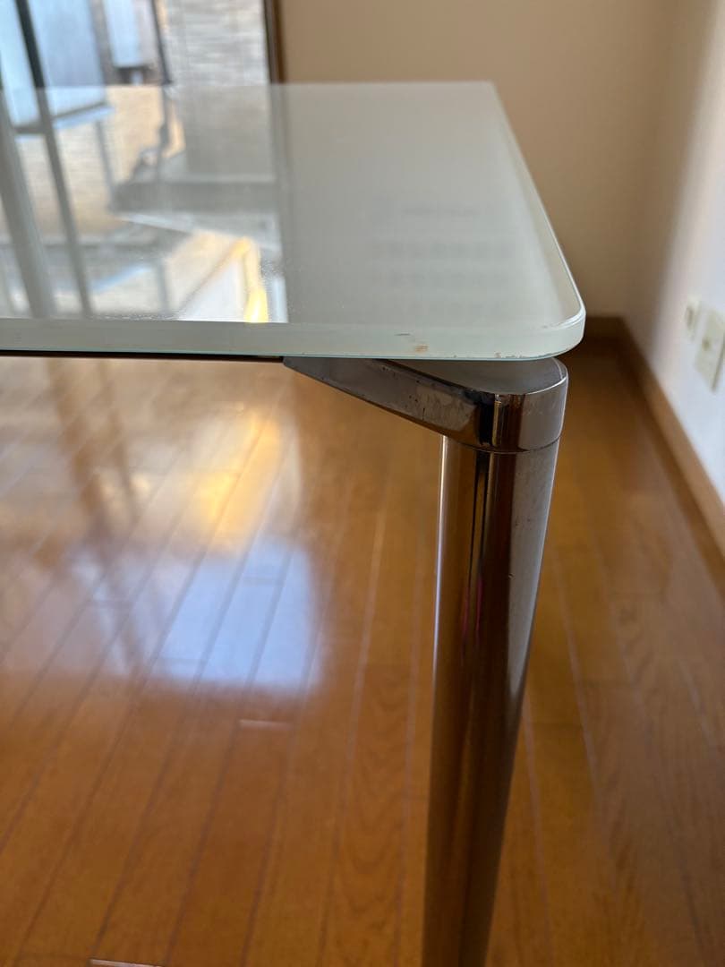 フリッツハンセン Fritz Hansen プラーノ ダイニングテーブル